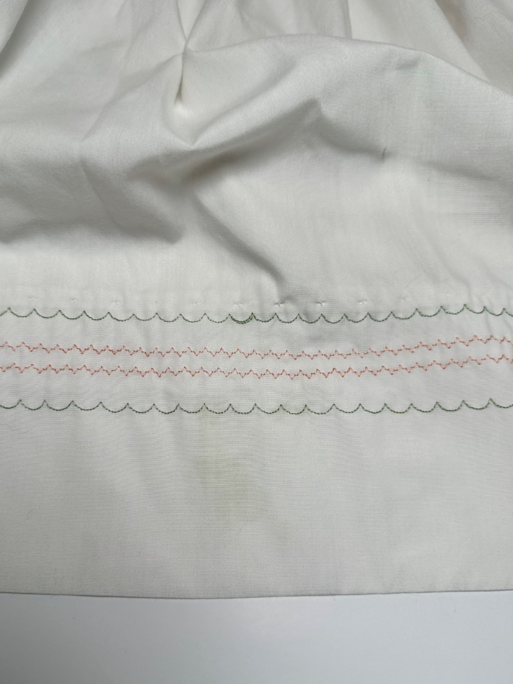 Vintage White Half Apron | Cottagecore Tie Waist Kitchen Apron Retro Minimalist - Picture 3 of 5